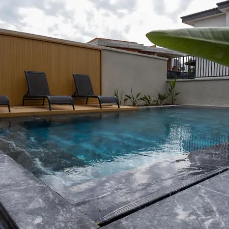 Merkez Sueper Lueks וילה