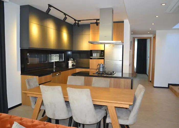 Merkez Sueper Lueks Villa Çeşme