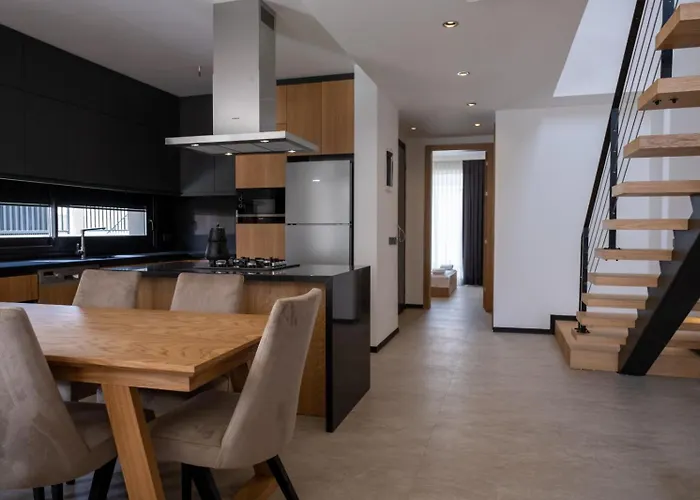 Merkez Sueper Lueks Çeşme