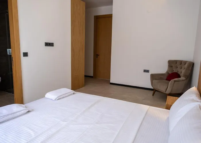 Merkez Sueper Lueks Çeşme