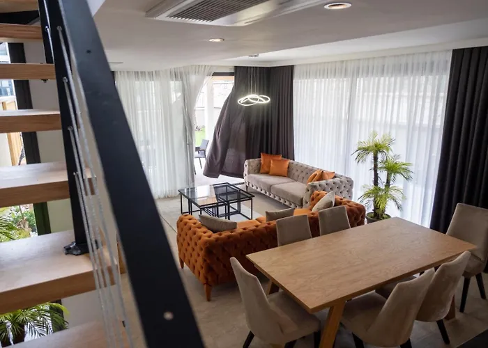 فيلة Merkez Sueper Lueks Çeşme