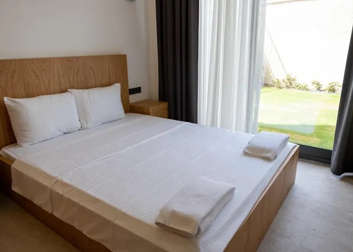 Merkez Sueper Lueks Çeşme